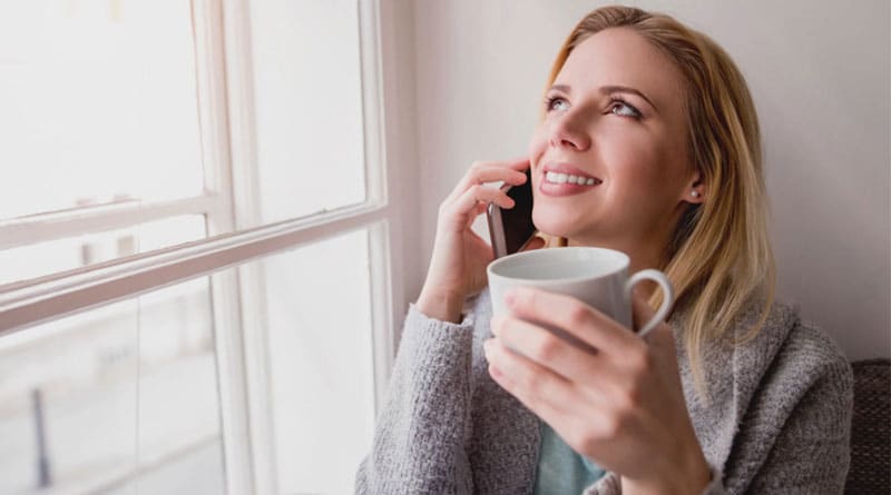 woman drinking coffee